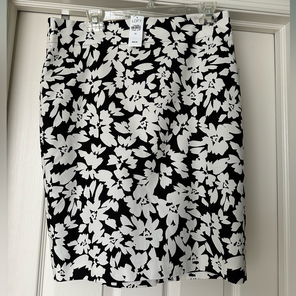NWT - Women’s skirt
